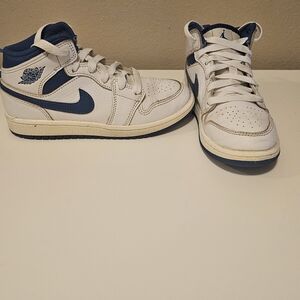 Nike Blue and White High-Top Sneakers